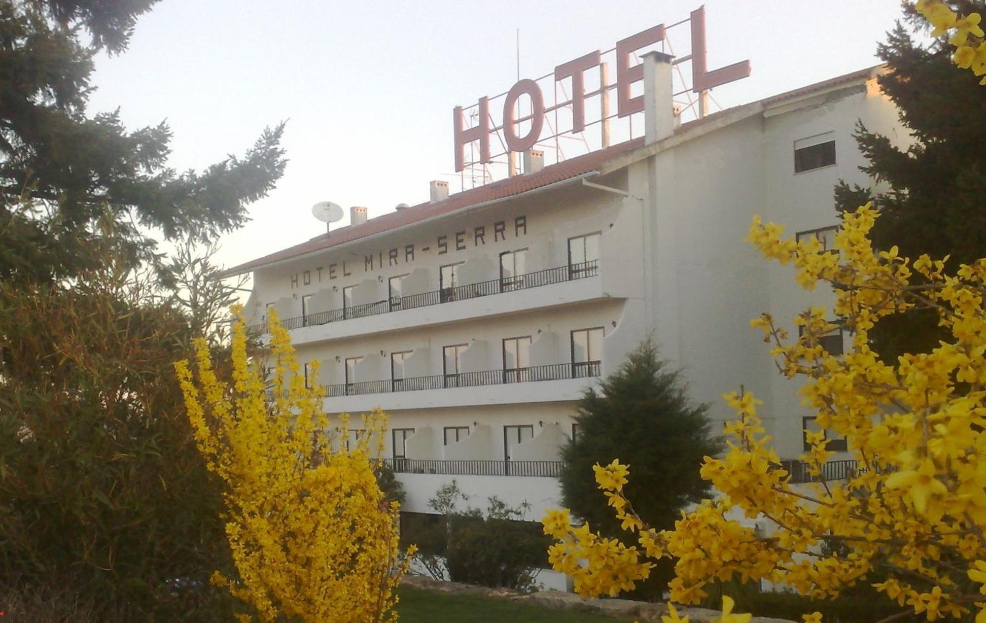 Hotel Mira Serra Celorico Da Beira Exterior photo